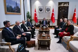 عرقاب يستقبل من طرف نائب الرئيس التركي