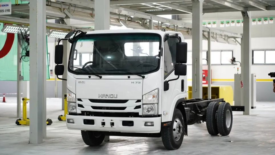 Premier départ de camions de l'usine Soukoun à Batna