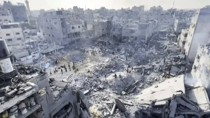 غزة: عشرات الشهداء والجرحى في مخيم جباليا