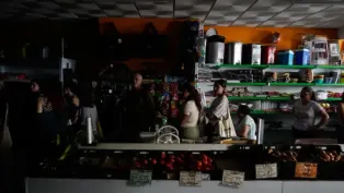 متسوقون داخل أحد محلات العاصمة البرتغالية لشبونة الصورة: أ.ف.ب