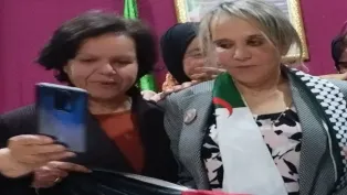 صورة: نورية حفصي رفقة الأمينة العامة الجديدة لاتحاد النساء الجزائريات.