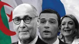 الدبلوماسي كزافيي دريانكور (بالنظارات) وخلفه جوردان بارديلا، رئيس حزب "التجمع الوطني" المتطرف ومارين لوبان الزعيمة الفعلية للحزب.