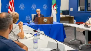 صورة من الندوة الصحفية