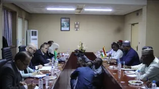 ص: وزارة التجارة الخارجية وترقية الصادرات.