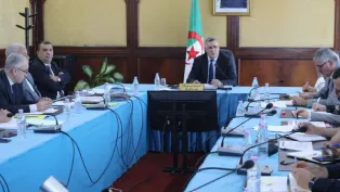 صورة: وزير الري لوزناس بوزقزة