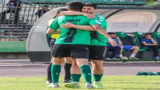 صورة: اتحاد بسكرة يعتلي الصدارة