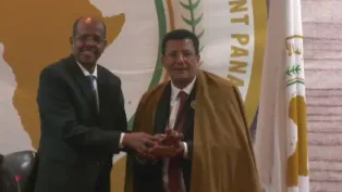 السيناتور فاتح بوطبيق (على اليمين).