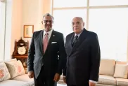 أحمد عطاف، وزير الشؤون الخارجية (على اليمين) رفقة مستشار ترامب، مسعد بولس، الصورة: ح.م.