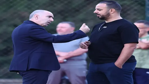 صورة: رئيس مجلس الإدارة محمد عرعار والمدير الرياضي جابر نعمون (شباب بلوزداد)