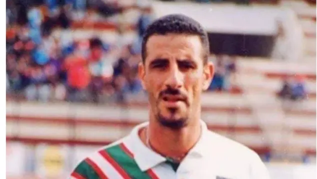 طبال بألوان مولودية الجزائر