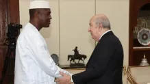 صورة: رئيس الجمهورية يستقبل رئيس الحكومة المالية